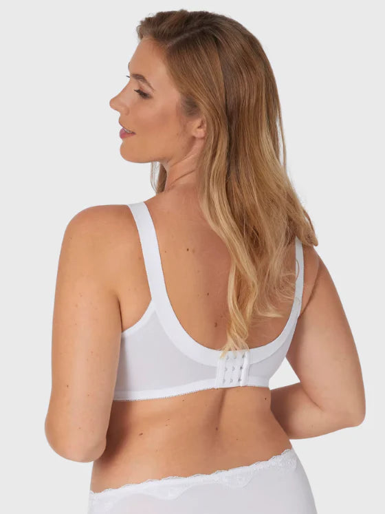 White Color Triumph Doreen Famous Bra